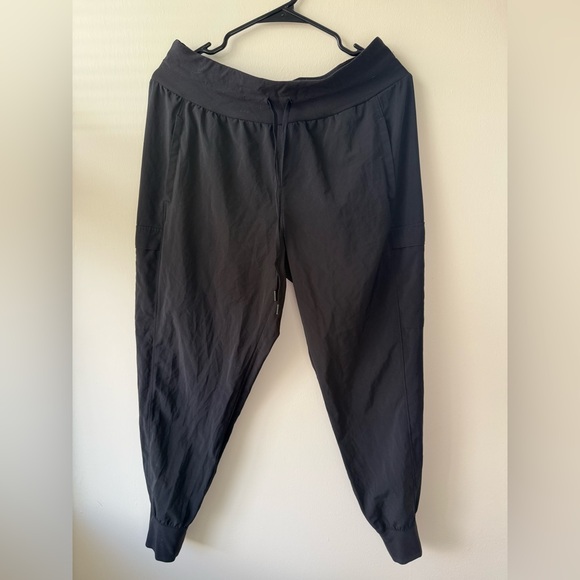 CALIA Women's Truelight Cargo Pocket Jogger - Picture 2 of 6